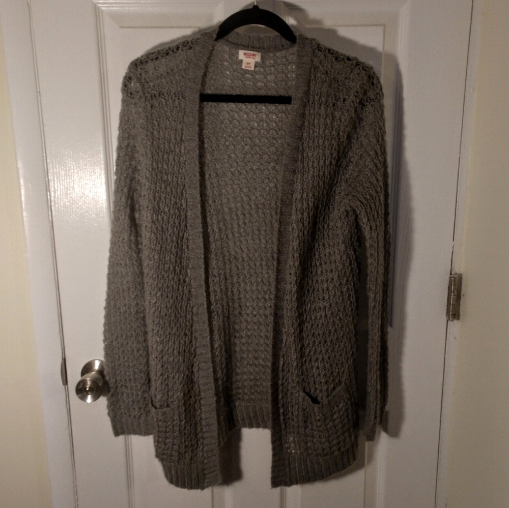 Super Soft Gray Mossimo Cardigan with Pockets